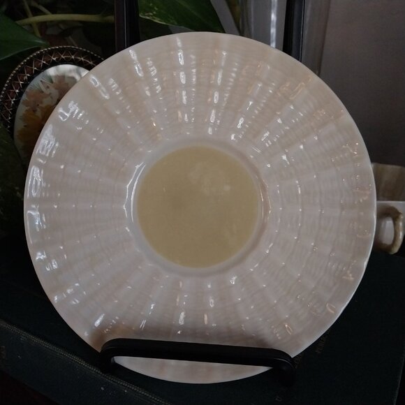 Vintage Belleek Neptune Shell Tea Cup and Saucer Set - Picture 6 of 10